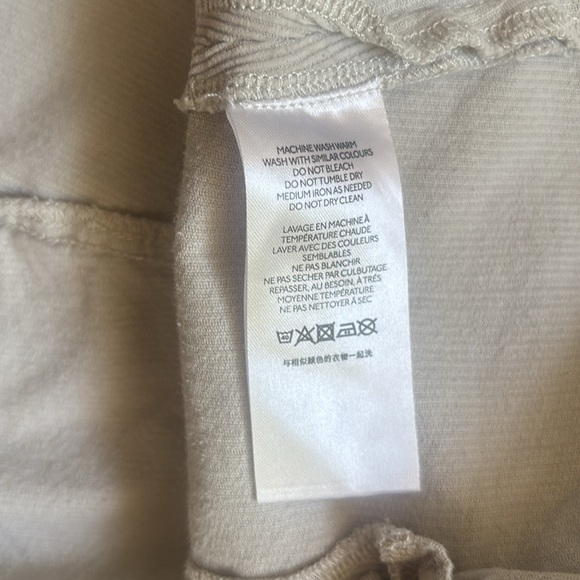 BDG | Urban Outfitters Grey Corduroy Pleated Skater Skirt Size Small - Picture 12 of 12